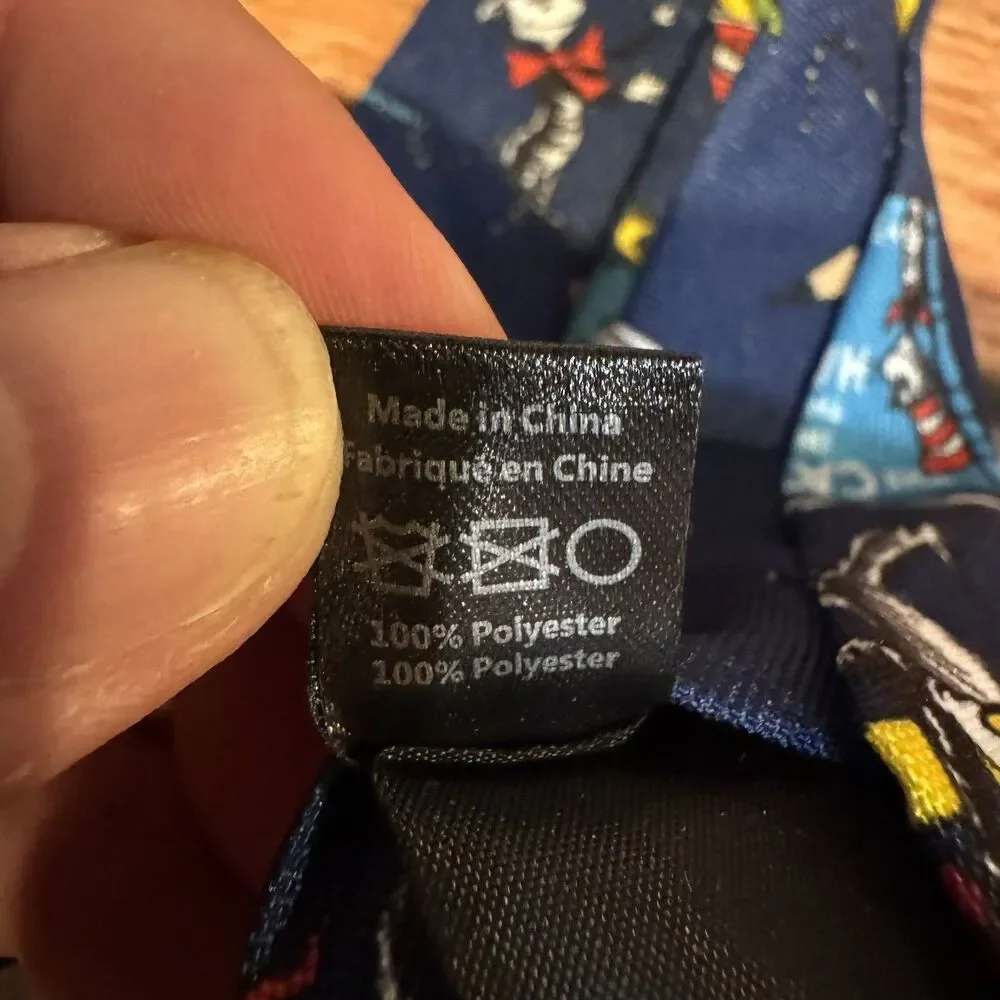 Dr Seuss The Cat in the Hat Necktie Novelty Tie Book Teacher Read Across America